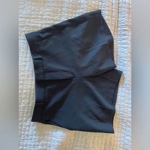 Classy Banana Republic Black Chino Shorts, size 4